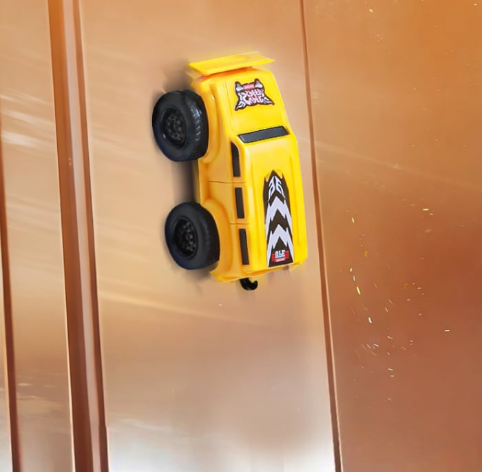 🔥 Magnetic Wall Climbing Toy Car( Pack of 6)